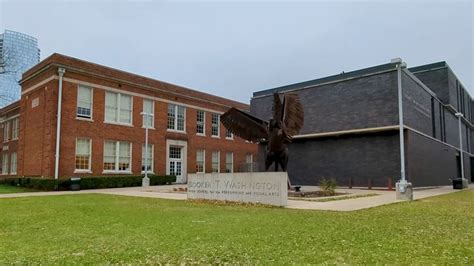 100 years of Dallas' storied Booker T. Washington High School | wfaa.com