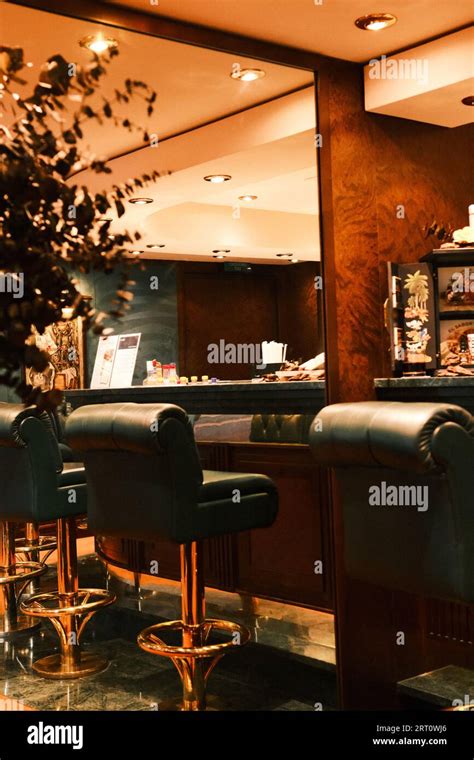 cigar bar interior Stock Photo - Alamy