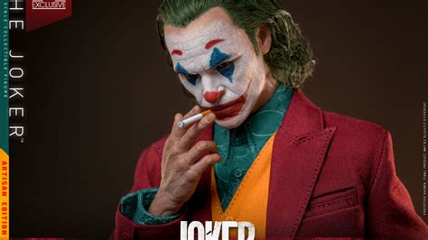 Arthur Fleck Is The Joker With Hot Toys New Artisan Edition Figure
