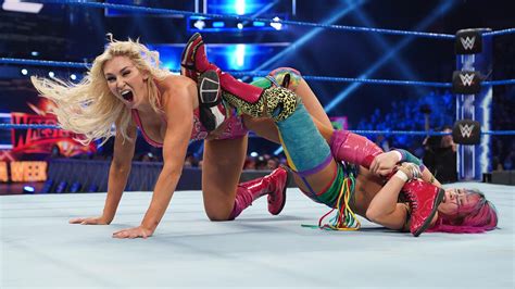 Charlotte Flair vs. Asuka – SmackDown Women’s Championship Match ...