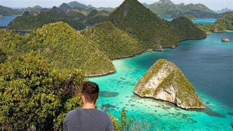 Menikmati Keindahan Wisata Bahari Raja Ampat Papua Surga Snorkeling