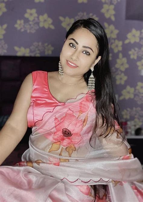 45 Hot Photos Of Priyanka Pandit Bhojpuri Actress Wiki Bio Movies Instagram MMS Scandal