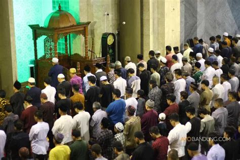 Bacaan Doa Kamilin Ini Dibaca Setelah Sholat Tarawih Lengkap Arab Latin Dan Artinya Kabar Id