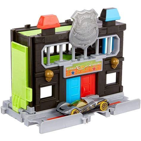 Hot Wheels Şehir Otoparkı Oyun Setleri Polis Merkezi GYP Limon Oyuncak