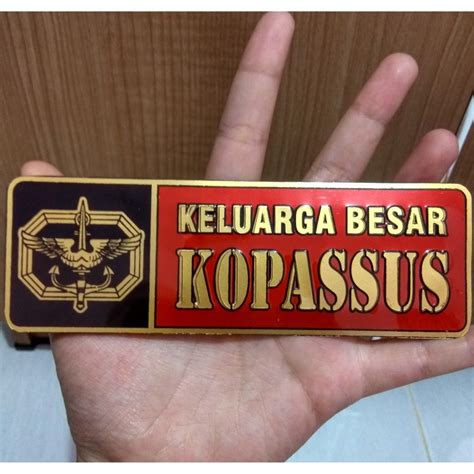 Jual Sticker Keluarga Besar Kopassus Bahan Plastik Mika Model