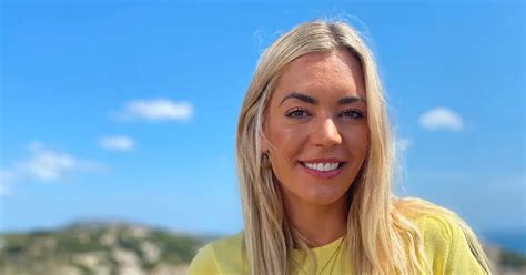 After Stripping To A Very Small Bikini Danni Menzies Sent Her Fans Wild With Her Wardrobe Mishap