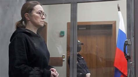 Russian Court Extends Detention Of Us Journalist Alsu Kurmasheva