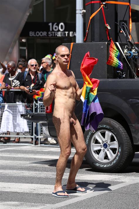 EXPOSITION NATURELLE Gay Pride Américaine