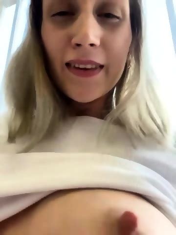 Blonde Love Sex In Winters