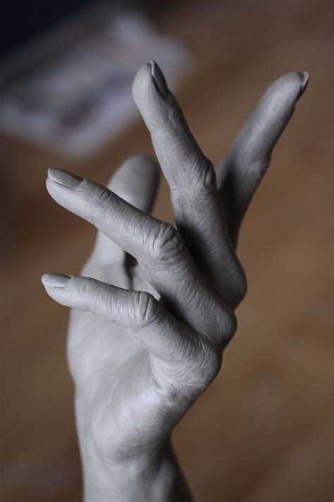 SCULPTURE PORTFOLIO: HyperReal PAGE 1. | Hand sculpture, Sculpture art, Sculpture clay