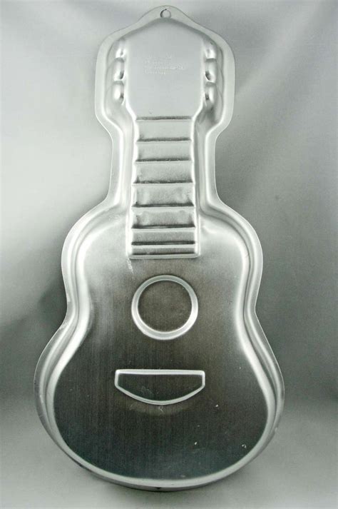 Wilton GUITAR Cake Pan Instructions 2105 570 Aluminum 2000 Guitar