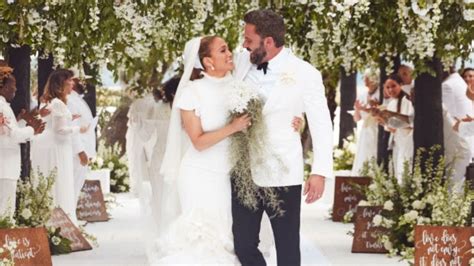 Jennifer Lopez Compartilha Fotos Do Casamento Ben Affleck E Se