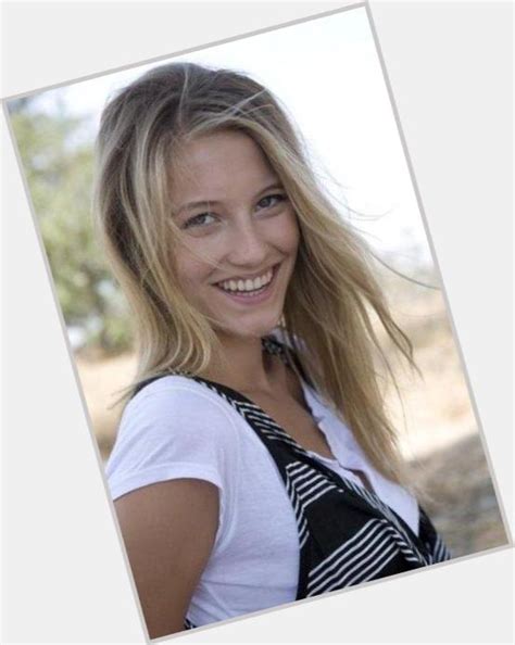 10 Hot Sexy Caitlin Gerard Bikini Pics