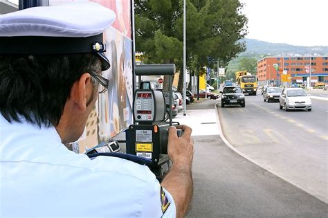 V četrtek bo med 6 in 18 uro na več kot 600 lokacijah po vsej