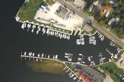 Snug Harbor Marina in Pentwater, MI, United States - Marina Reviews ...