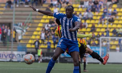 Un Partit De Sanció Als Jugadors Del San Cristóbal Guillem I Sanku Diari De Terrassa