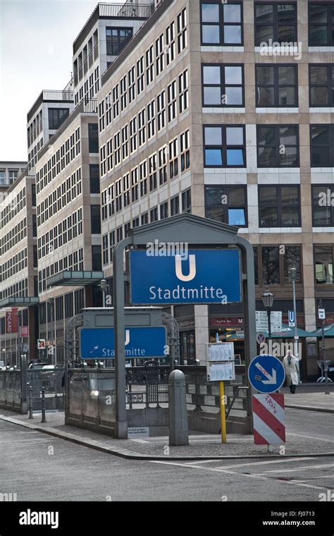 U Bahn Stadtmitte Fotos Und Bildmaterial In Hoher Aufl Sung Alamy