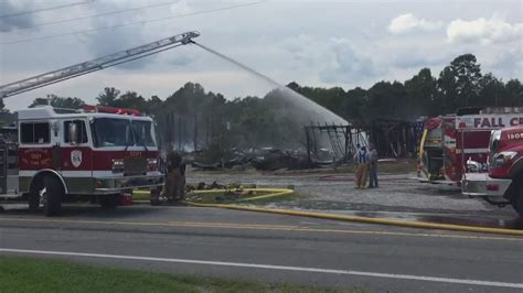 Fire Destroys Hinshaw Gas And Feed In Yadkin Co Wfmynews2