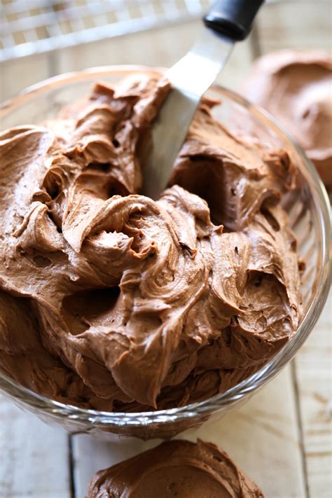 Fluffy Chocolate Frosting