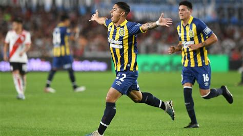 Video Rosario Central sorprendió a River con un golazo de Lautaro