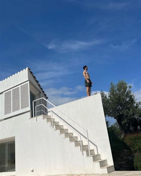 El comentario hot del Chino Darín a Úrsula Corberó tras verla en bikini Toy saladita Caras