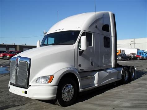 Kenworth T700 (Commercial vehicles) - Trucksplanet