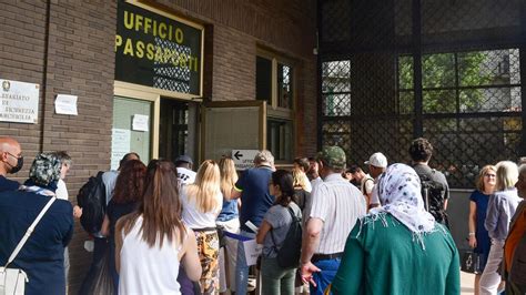 Assalto Ai Passaporti Triplicate Le Richieste Alla Questura Di Torino