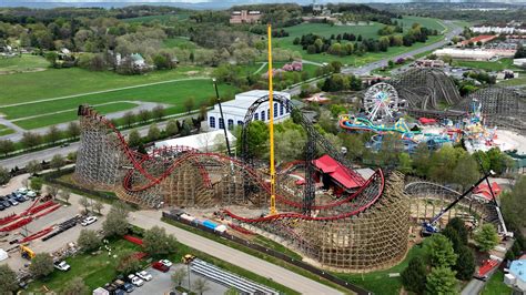 Hersheypark Installs Top of Wildcat's Revenge Lift Hill