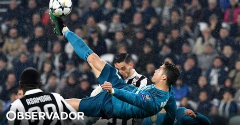 Bicicleta de Cristiano Ronaldo contra a Juventus é o melhor golo do ano