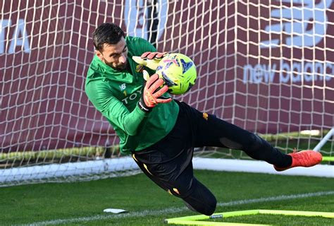 Roma Ripresi Gli Allenamenti A Trigoria Foto Gallery Forzaroma