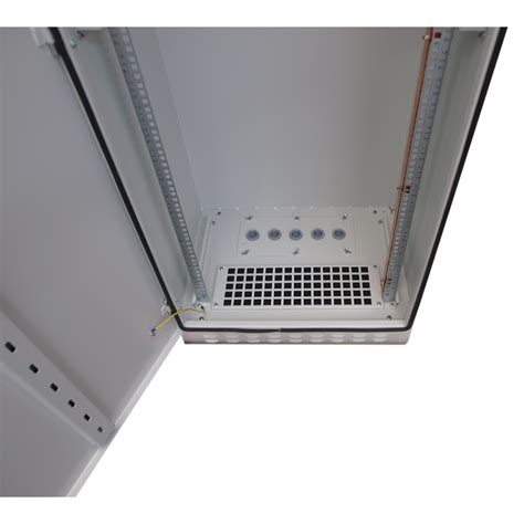 Rack Outdoor 32u 600x600 Ip54 Ventilato