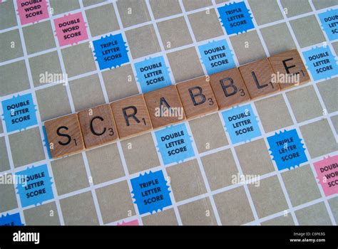 Scrabble azulejo letra i fotografías e imágenes de alta resolución Alamy