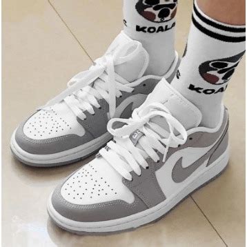 Tenis Nk Air Jordan Dunk Low Cano Baixo Cinza Branco Unissex Ao