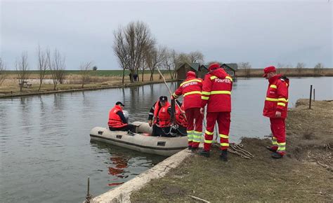 SCAFANDRII AU RELUAT CĂUTĂRILE IN LACUL DIN COMUNA SĂLCIILE NecenzuratPH