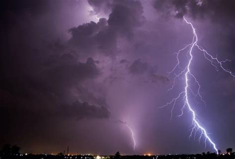 UAE Braces For Heavy Rains Thunderstorms And Hail As Unstable Weather