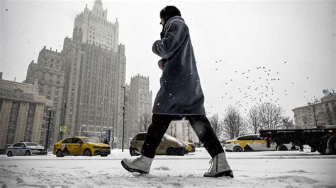 « Lespoir Est Mort à Moscou De Jeunes Russes Sous Le Choc Du