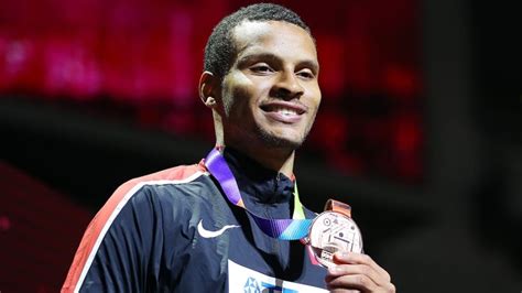 Andre De Grasse Medals Andre De Grasse Juggles Stardom And World