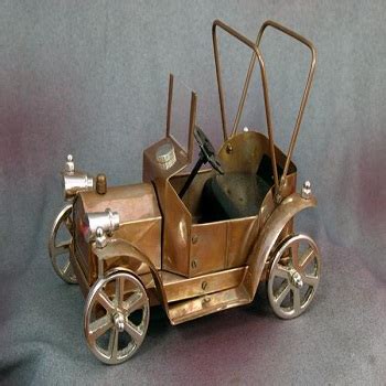 Antique Toy Car at best price in Roorkee by J K Deco N Antiques | ID ...