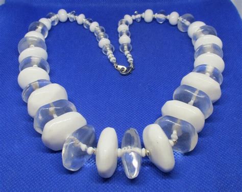 Lucite Beaded Necklace Graduating Chunky Clear Lucite Bead Chunky White Lucite Bead White Seed