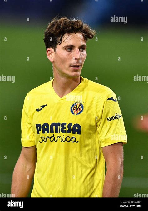 Pau torres of villarreal hi-res stock photography and images - Alamy