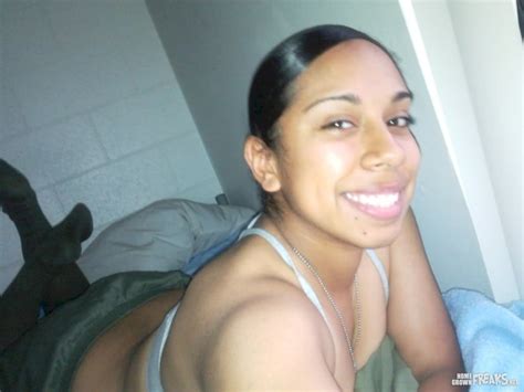 MARINES LATINA EXPOSED ShesFreaky