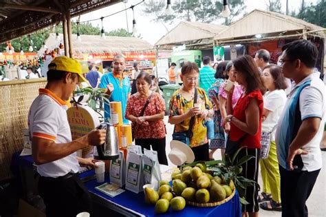 Bà Rịa – Vũng Tàu: Ẩm thực và hội chợ OCOP thu hút đông đảo du khách