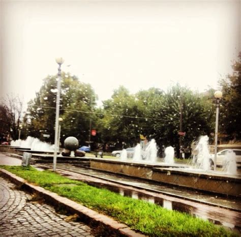 Бульвар Шевченко , город Запоріжжя, Запорізька обл. Railroad Tracks ...