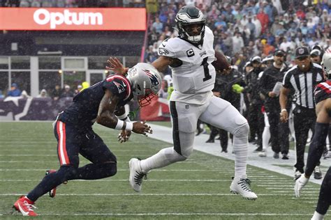 Rewind: Patriots comeback falls short in 25-20 loss to Eagles ...