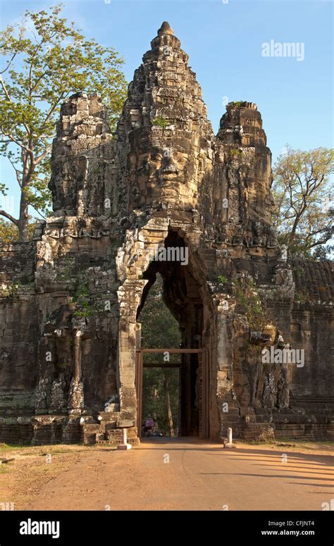 South Gate Entrance To Angkor Thom Siem Reap Cambodia Stock Photo