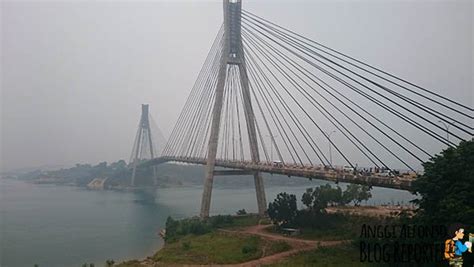 Jembatan Barelang Maskot Kota Batam Yang Tertutup Oleh Kabut Asap