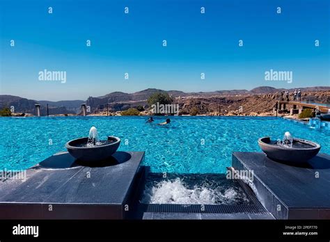 Jebel akhdar resort hi-res stock photography and images - Alamy