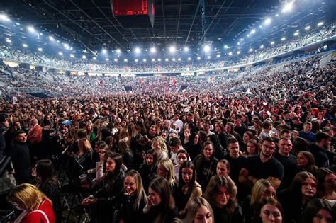 Pogledajte To Je Aleksandra Prijovi Obukla Za Tre U Arenu Sata