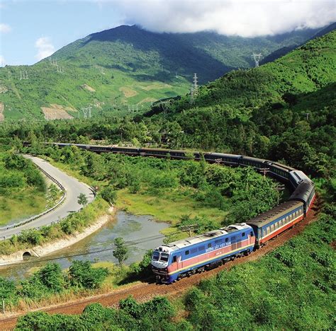 Hanoi Ninh Binh train - Vietnam Railways - GOVNTRAVEL