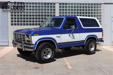 1984 Ford Bronco Lifted